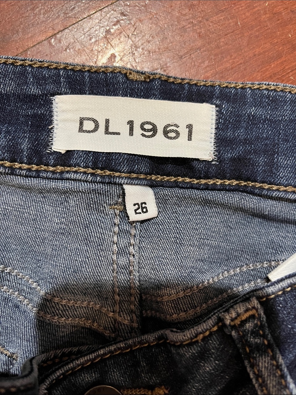 🌻3/$15🌻 DL1961 Dark Blue Skinny Jeans - Picture 2 of 9